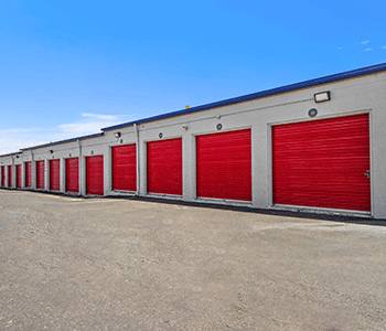 Outdoor self storage rental in Dallas tx 75233